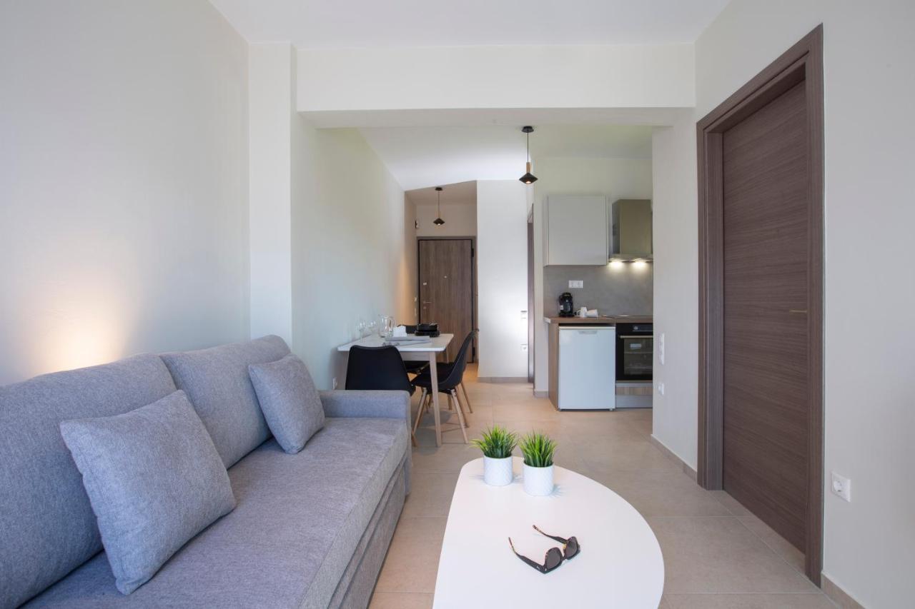Amelie'S Luxe Apartments Kalligoni 外观 照片